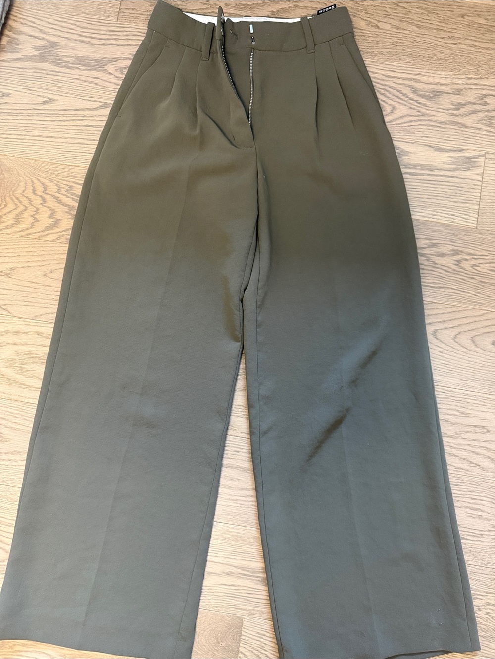 Aritzia Effortless Olive Green Pants